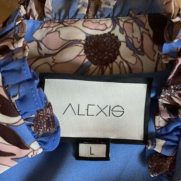 Alexis Blue Floral Print Midi Length Short Sleeve Wrap Dress. Size Large. - Picture 7 of 8